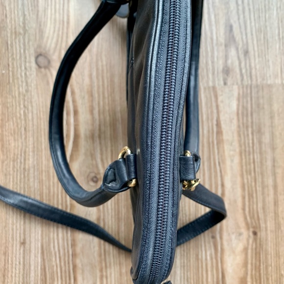 Vintage Etienne Aigner Bag - Picture 8 of 12